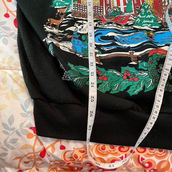 Holiday time vintage ugly printed Christmas sweatshirt - Picture 10 of 10